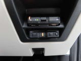 ETC装着済みなのは、嬉しいですよね。納車前整備と共に、ETCのセットアップも行います。