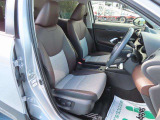 運転に集中できる、ドライバーズファーストな空間。