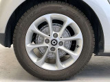 ■純正15inアルミホイール/輸入車専門・国産車専門・バイク専門メカニックも在中しておりますので、整備だけでも依頼したいというお客様へのニーズもお答えいたします!