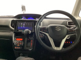 パイオニア製のメモリーナビ(AVIC-CLS900ZS)搭載。