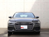 ●一目でAudiとわかる特徴的なシングルフレームグリル・LEDランプ。精悍なフロントマスクからAudiのスマートで上品なブランドを連想させてくれます。女性にも大変ご好評頂いております。