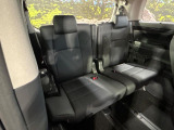 3列目シートはもちろん状態良好☆大人でもゆったりと座って頂けますので、大人数でのお出かけもラクラクです♪ご家族で、気の知れた仲間で、ドライブに行くのが楽しみですね♪