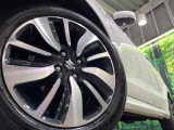 弊社では、全車『修復歴なし』のお車のみ取り扱っております。専任バイヤーによる厳選した仕入れの後、入庫後の車両チェックを行い、ネクステージが認定した高品質な中古車をご提供しております。