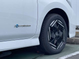 純正アルミホイール付!このお車にぴったりなホイールが付いてます◎