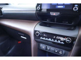 オートエアコンなので車内で快適に過ごせます。すぐに温まるシートヒーターは寒い日に大活躍しますよ!