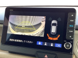 バックカメラも装備しております。車庫入れの苦手なお客様も安心!重宝してくれます!