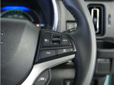 【アダプティブクルーズコントロール】予め設定した車速内でクルマが自動的に加減速。前走車との適切な車間距離を維持しながら追従走行します。
