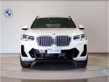 ☆BMWの代名詞とも言える【キドニーグリル】一目見ただけでBMW車であると認識できる確固たるアイコンとして存在感を放ちます☆