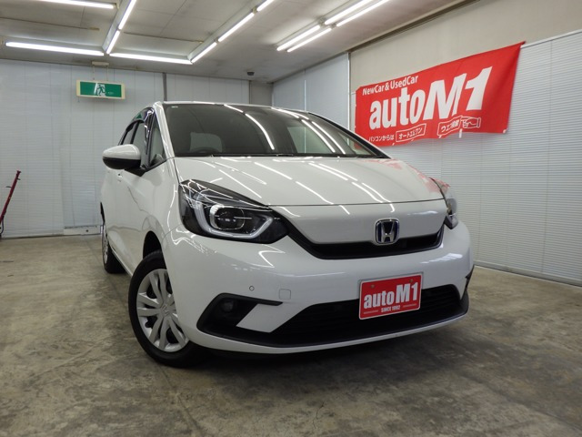 フィット  1.5 e:HEV ベーシック 4WD