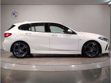 ご納車後も全国約200拠店のBMW正規ディーラーサービス工場にて保証対応いたします。お近くのBMW正規ディーラーをご案内の上、アフターメンテナンスをお受け頂けますので、安心してお乗りいただけます!!