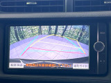 【バックカメラ】駐車時に後方がリアルタイム映像で確認できます。大型商業施設や立体駐車場での駐車時や、夜間のバック時に大活躍!運転スキルに関わらず、今や必須となった装備のひとつです!