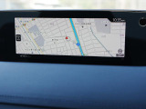 マツダコネクトの8.8インチワイドセンターディスプレイです。『Android Auto』『Apple CarPlay』や独自のコネクテッドサービスに対応したインターフェイスシステムです。