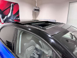 限定車装備のパラノミックサンルーフ