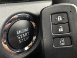 気になる車はすぐにお問い合わせください!画面右側の0066から始まる無料ダイヤルからお問い合わせ下さい!専門スタッフがお車のご質問にお答えいたします!