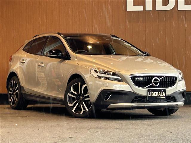 V40クロスカントリーT5 AWD クラシック エディション 4WD4WD 本革シート