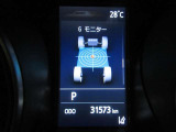 Gモニターは、車両にかかるGの大きさを表示。