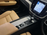 ぜひ厳選したドイツプレミアムブランドのお車を、見て・触って・比べてください!