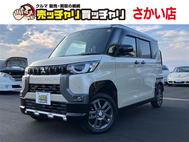 デリカミニ T プレミアム 4WD 