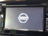 【メーカー純正ナビ】インテリアに溶け込むスタイリッシュな「専用設計」メーカーナビを装備♪視認性や操作性など基本性能にも優れ、より上質なカーライフをお楽しみいただけます。