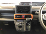 温度を設定すれば、自動で車内の温度管理をしてくれる優れものです♪ATミッションで運転楽々