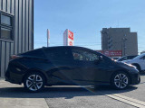 特殊なお車の制作や販売も可能です!(キッチンカーや積載車、ダンプカーやレプリカ車、バスなどなど)流行りのSUVは勿論、EV(電気自動車)やハイブリッド(PHEV含む)も納車実績がございます!何でもご相談を!