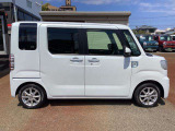 ご成約のおクルマ全て、エンジンオイルを交換してご納車させていただきます!また、点検時に消耗品の状態確認も行い必要に応じて新品交換させていただきます!