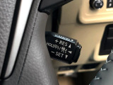 【レーダークルーズコントロール】高速道路での長距離走行が楽に!!自動で速度を保つクルーズコントロールが、衝突軽減システムと連携し、前方の車両を感知して車間を保つように速度調節してくれます!!