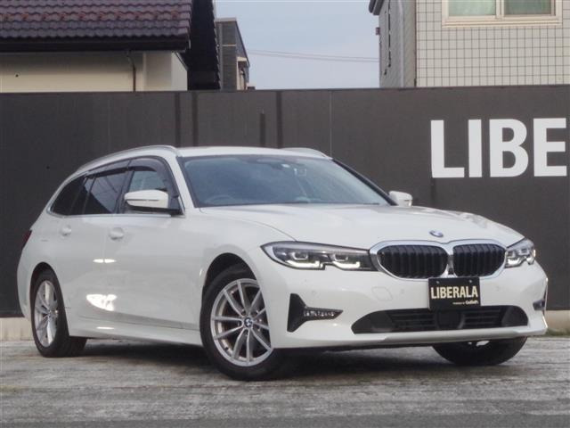 3シリーズツーリング 320d xドライブ 4WD 本革シート