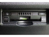 ETCはナビ連動機能付です。利用日や料金の確認がモニターで出来て便利ですよ。納車前には使用できるようにセットアップをさせていただきます。ETCカードの取扱もしておりますのでご相談下さいね。