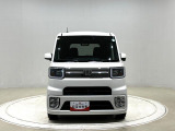 【当社専門スタッフがキレイにしてます】ダイハツ広島では展示前に当社中古車センターにてクリーニング!店舗でも定期的に洗車♪品質には自信があります!お気軽にご来店下さい