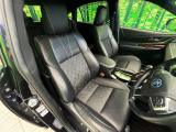 運転席シート廻りは使用感も少なく、良好な状態となっています。丁寧に使われていたことがよくわかりますね。