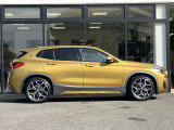 BMWを熟知したメカニックによる、360度の納車前点検。ドイツ本国と同様の教育・訓練を受けたメカニックが徹底的に点検、整備した後にお客様にお引渡しします。