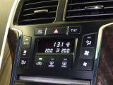 【オートエアコン】お好みの温度に設定して頂くと、車内の温度を自動調整♪快適にクルマの中を過ごして頂けます。