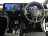 見通しのよいすっきりとした視界で、誰でも運転しやすいです。運転のしやすさは疲れにくさにも繋がりますよ♪