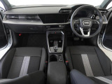 Audiのインテリアはエクステリア同様、優れたデザイン性とクオリティ、そして機能性を兼ね備えております。
