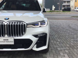 このお車は【浦和美園支店】に展示中です!ご来場、お問い合わせをスタッフ一同お待ちしております。<住所>埼玉県さいたま市緑区美園6-11-1 <TEL>048-812-2525