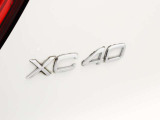 XC40エンブレム