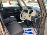 体格・好みに合わせてドライブポジションを調節でき快適ドライブをサポートする運転席回り。