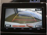 バックガイドモニターで、後方を確認しながら安心して駐車することができます。運転初心者も熟練者も必須の機能ですよ!