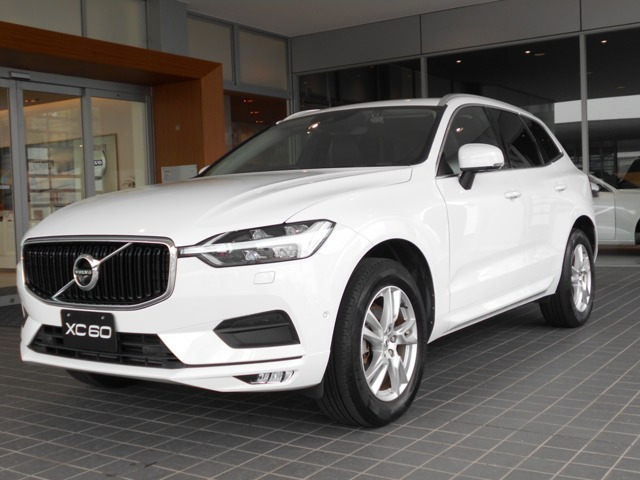 XC60D4 AWD モメンタム ディーゼル 4WD