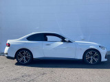 ご納車前には、BMWを熟知したメカニックによる100項目の点検・整備を行います。不具合箇所、交換時期に達している部品に関しましては、全て当社負担で交換してからのご納車となります。