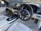 7シリーズ 740i Mスポーツ 本革シート サンルーフ