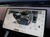 【3Dサラウンドカメラ】は狭い場所でも安心して駐車できるようにサポート。タッチスクリーンの表示と音で障害物との距離を確認できます。車幅感覚に慣れていない方や駐車の苦手な方には必見の装備といえます♪
