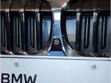 【キドニーグリル】BMWは約90年もの間、ほぼ全ての車両にひと目でBMWだと分かるこの特徴的なフロントグリルが備えられ、デザイン・アイコンとして親しまれてきました。