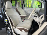 運転席シート廻りは使用感も少なく、良好な状態となっています。丁寧に使われていたことがよくわかりますね。