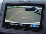 【バックカメラ】駐車が苦手な方でも安心してお乗りいただけます。リバース連動で画面が切り替わるのでとっても便利です。
