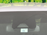 【トヨタセーフティセンス】走行中に前方の車両等を認識し、衝突しそうな時は警報とブレーキで衝突回避と被害軽減をアシスト。より安全にドライブをお楽しみいただけます。