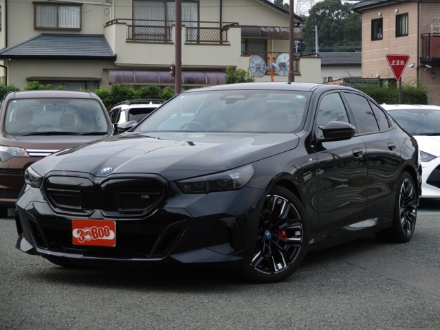 i5M60 xドライブ 4WDBowers&Wilkins 黒革 SR  360°カメラ