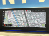 ●純正ナビ:一体感のあるナビは、高級感ある車内を演出してくれます。Bluetooth再生などオーディオ機能も充実しておりますので、運転もより楽しめます♪