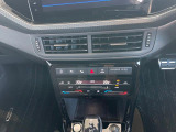 希少なT-CROSS R-LINE エナジェティックオレンジメタリック 入荷しました!